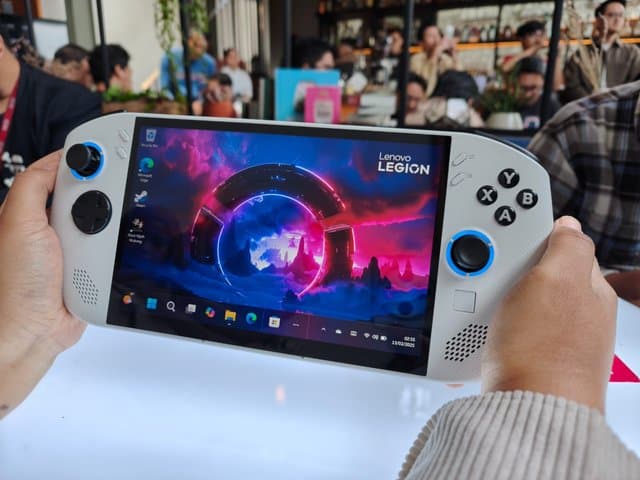Lenovo Legion Go S: Handheld Gaming Ringan dengan Performa Gahar
