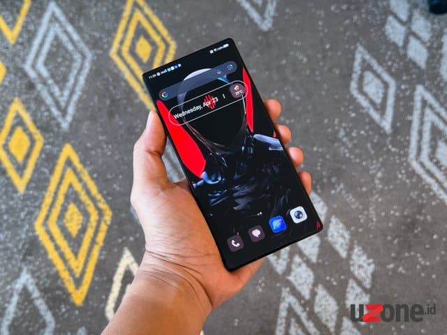 Jajal Redmagic 10 Pro: Ponsel Gaming Full Layar, Performanya Buas