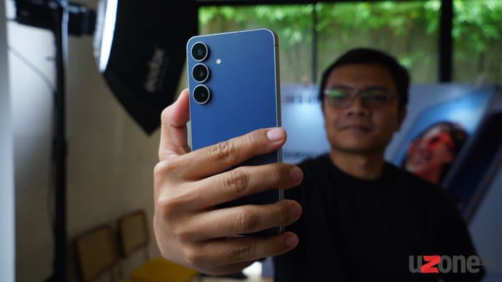 Beda Samsung Galaxy S25 FE vs S24 FE: Luar Mirip, Dalam Beda Jauh