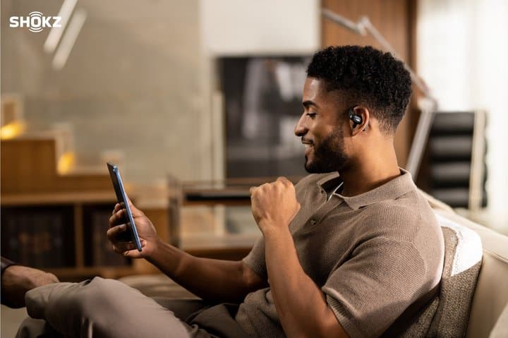 Shokz OpenFit 2 Tiba, Open Ear Sporty yang Tahan Keringat