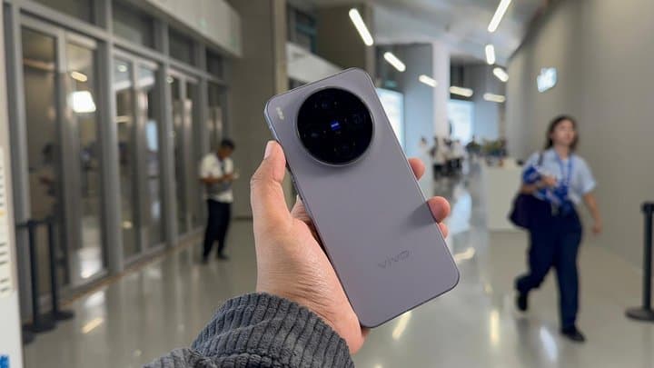 VIDEO: Hands-On Vivo X300, Perdana Pakai Dimensity 9500!