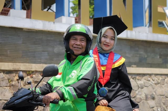 Mulai 2026, GoTo Hadirkan Beasiswa Kuliah bagi Mitra Driver Gojek

