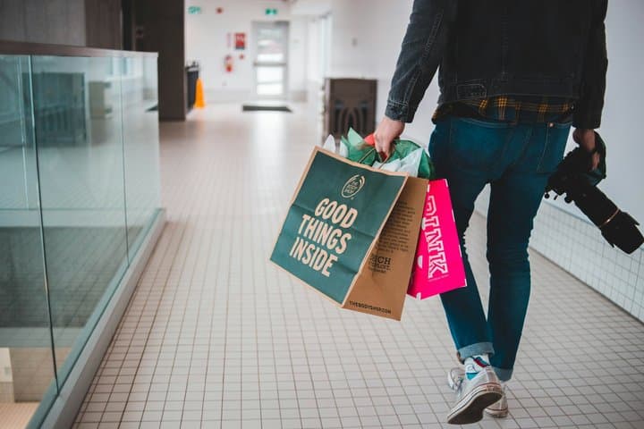 Mall Sepi Bukan Salah Rohana-Rojali, Tapi Gara-gara Belanja Online
