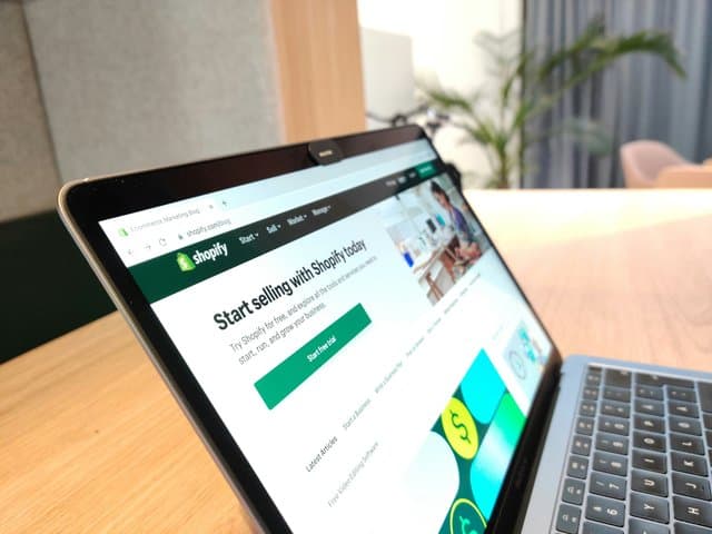 Sempat Ditunda, Seller E-commerce akan Ditagih Pajak Mulai Juli?