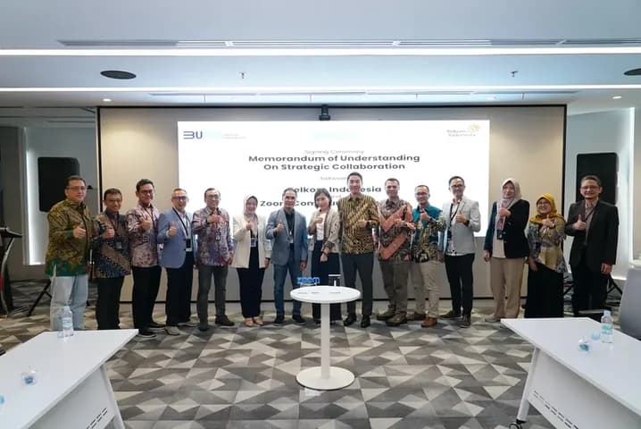 Telkom &amp; Zoom Punya Misi Bikin Kerja Lebih Canggih Pakai AI