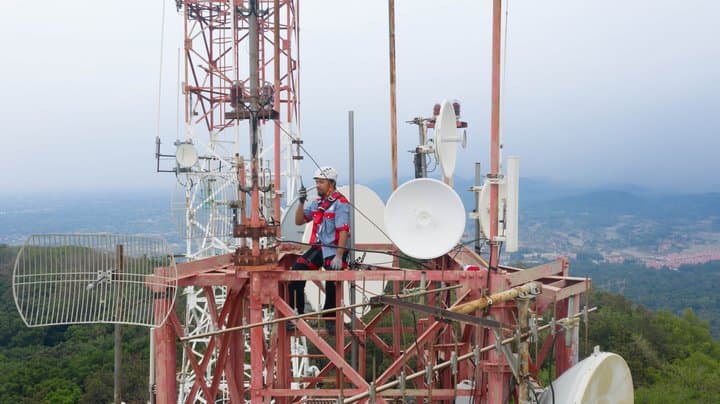 Telkom Kerahkan Internet Satelit dan WiFi Gratis untuk Banjir Sumatra