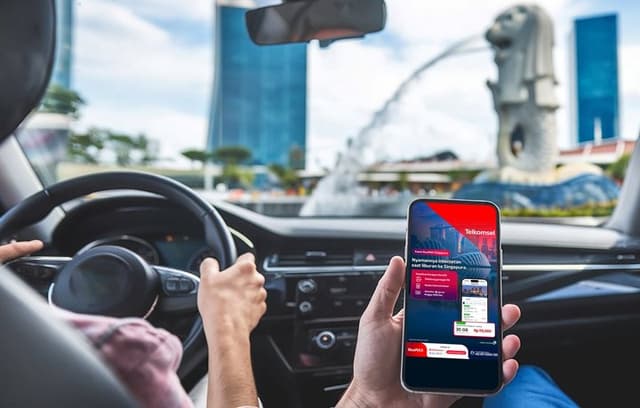 Telkomsel-Gojek Hadirkan Paket RoaMAX dan Diskon GoCar di Singapura