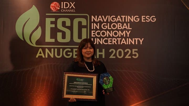 XLSMART Borong Tiga Penghargaan, dari ESG hingga Teknologi AI