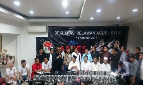 Relawan Agus-Sylvi Alihkan Dukungan ke Anies-Sandi