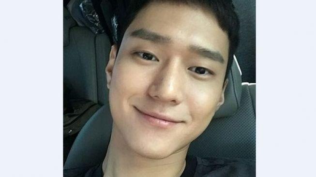 Go Kyung Pyo Umumkan Tanggal Wajib Militer