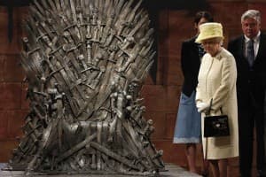 Ratu Elizabeth II akan dievakuasi bila terjadi kerusuhan Brexit