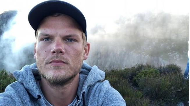 Ngeri, Avicii Bunuh Diri dengan Pecahan Botol