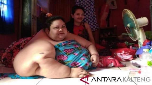 Suka Cemilan, Minum Es dan Gorengan, Berat Titi Wati 350 Kg