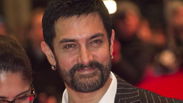 Aamir Khan Ketahuan Naik Pesawat Kelas Ekonomi, Penggemar Heboh