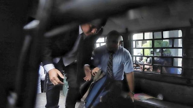 7 Februari, Ahmad Dhani Jalani Sidang Kasus Idiot di Surabaya