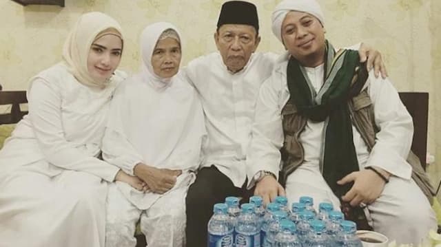 Istri Ungkap Opick Sudah Bercerai dari Yuliast Mochamad