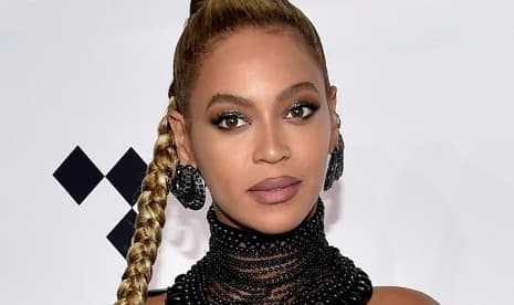 Beyonce Sampaikan Pidato yang Menginspirasi 