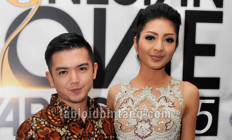 Dikabarkan Cerai, Nicky Tirta dan Liza Elly Kompak Pamer Foto Anak