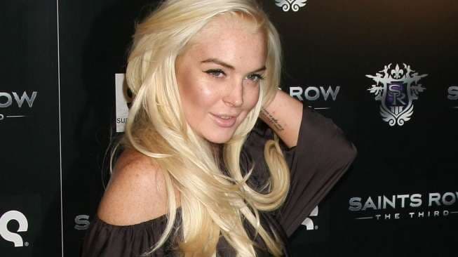 Seperti Lucinta Luna, Lindsay Lohan Juga Bobo dengan Puluhan Artis