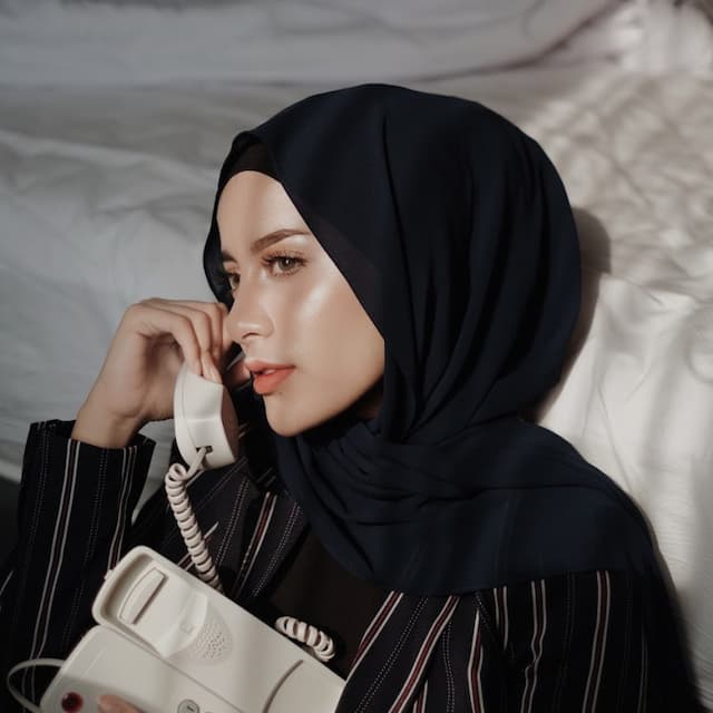 4 Hijab Ini Cocok Dipakai untuk Berbagai Acara saat Ramadan, Tampil Manis Effortless!