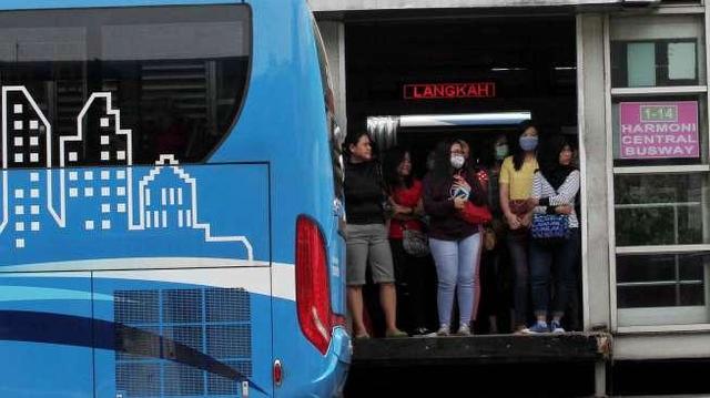 Riset: Angkutan Umum Lebih Diminati Perempuan Ketimbang Lelaki