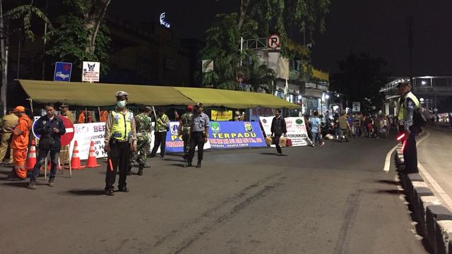 Pasar Kaget di Jatinegara, Tradisi Malam Lebaran yang bikin Macet