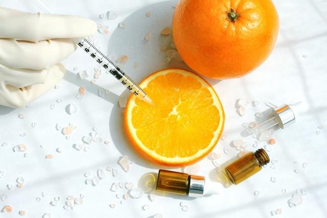 Bahaya Suntik Vitamin C Saat Puasa