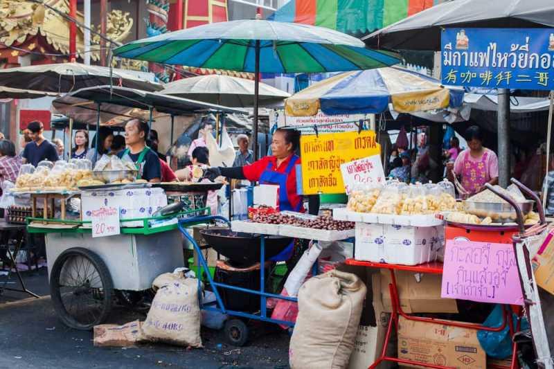 Benarkah Sering Jajan Sembarangan Bikin Perut Lebih Kebal Penyakit?