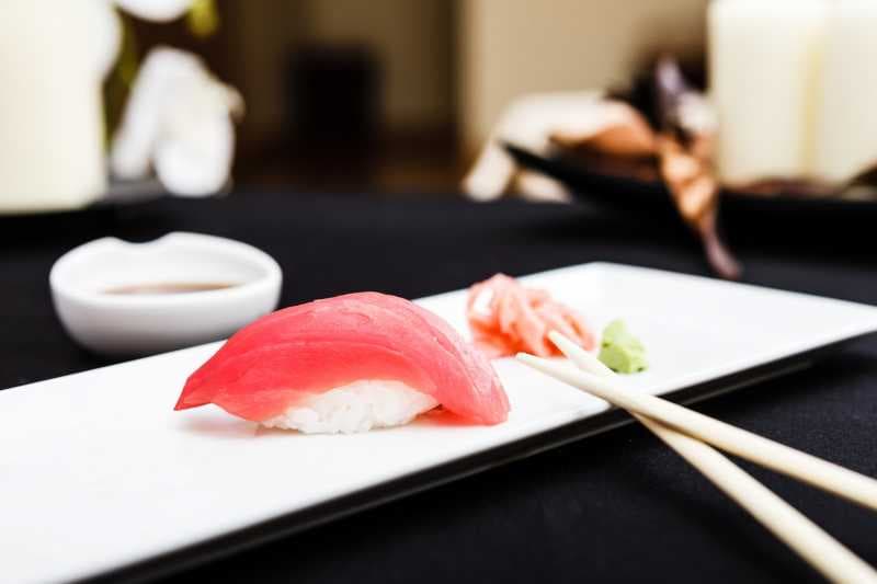 Gemar Mengonsumsi Sushi, Kenali Risiko Kesehatan yang Bisa Muncul