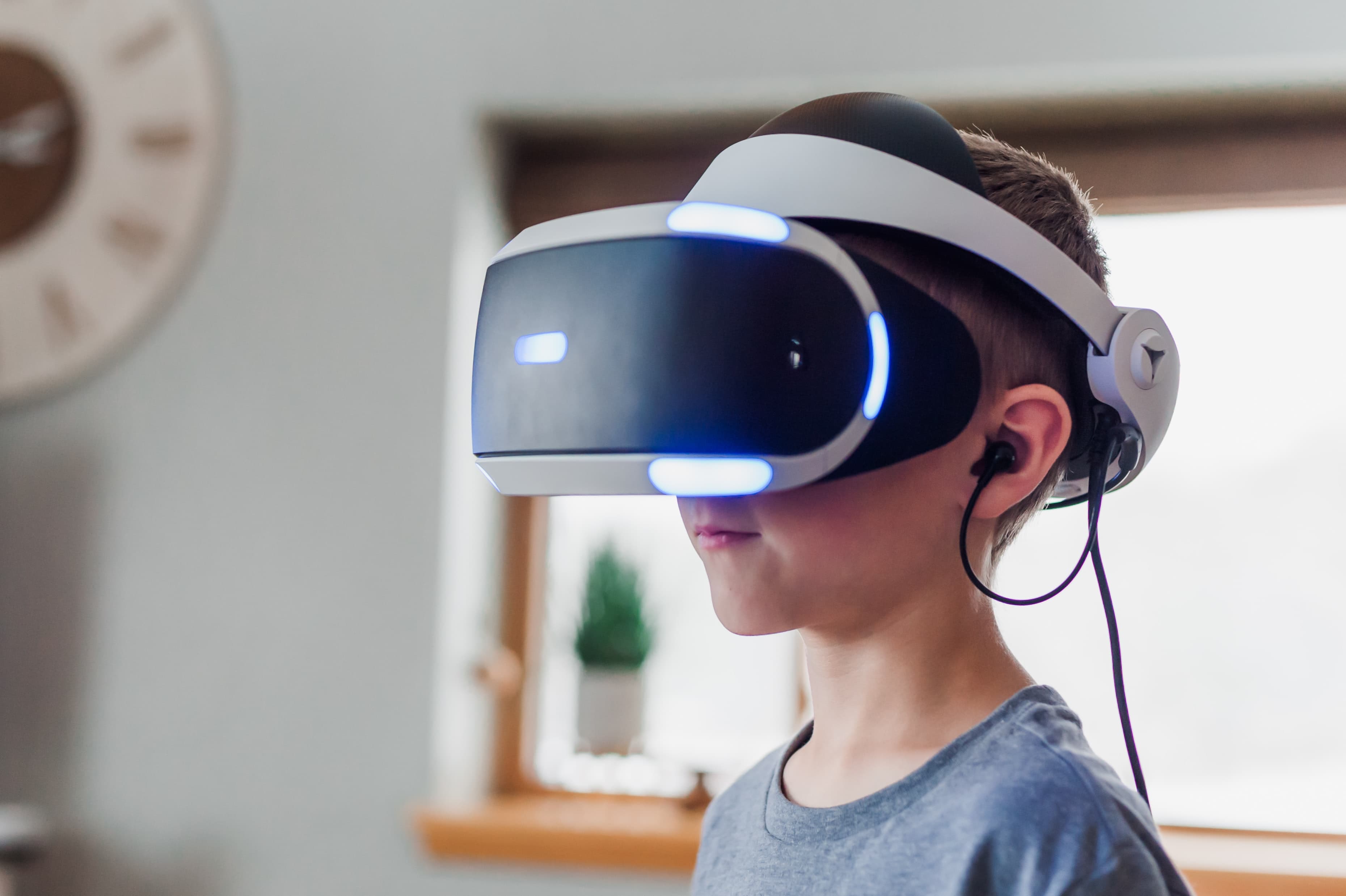 CEO Smarteye: Cerita Film "Ready Player One" Akan Jadi Kenyataan CEO Smarteye: Cerita Film "Ready Player One" Akan Jadi Kenyataan