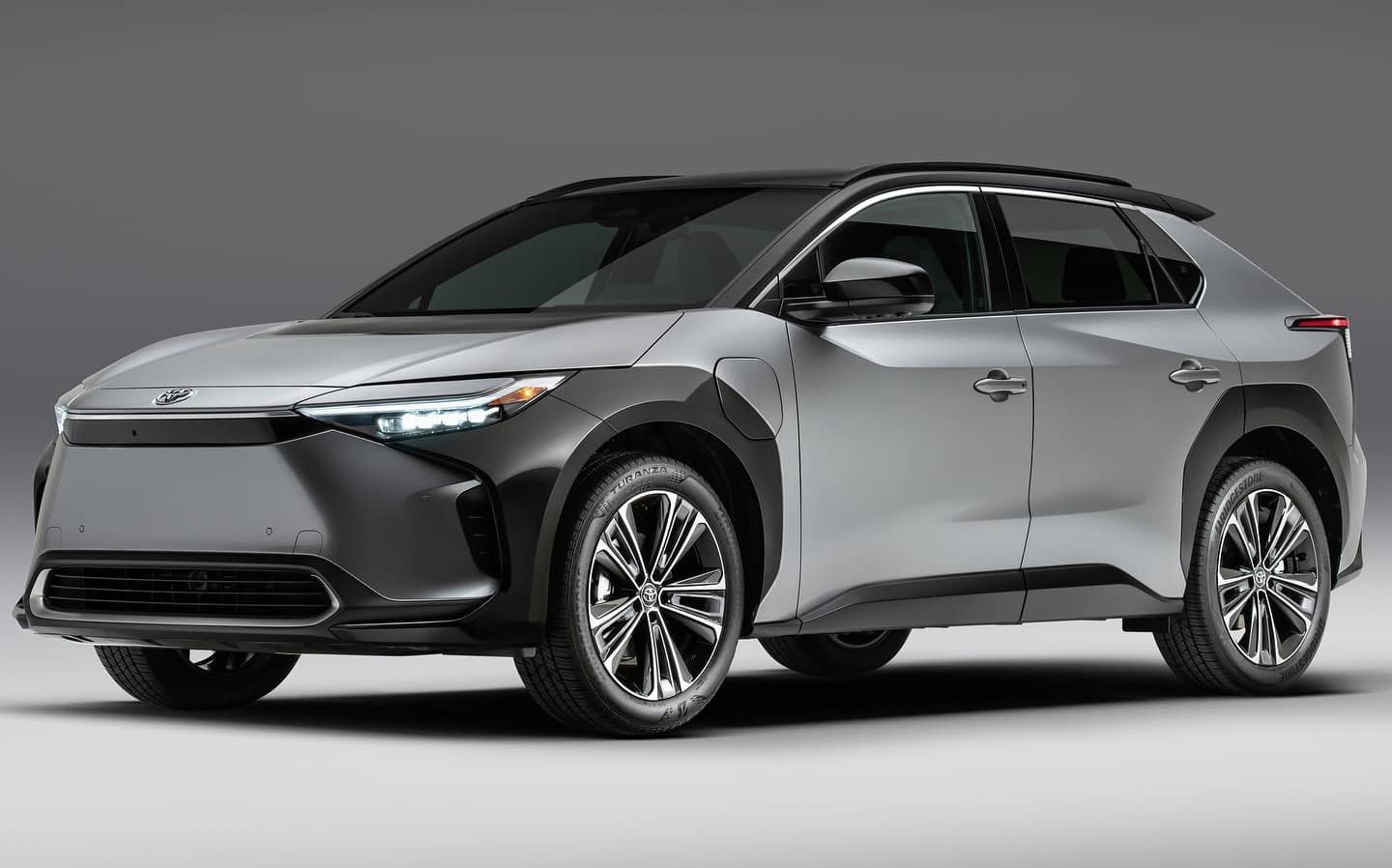 Toyota bZ4X Bakal Jadi Kendaraan Resmi KTT G20, Ini Dia Spesifikasinya Toyota bZ4X Bakal Jadi Kendaraan Resmi KTT G20, Ini Dia Spesifikasinya