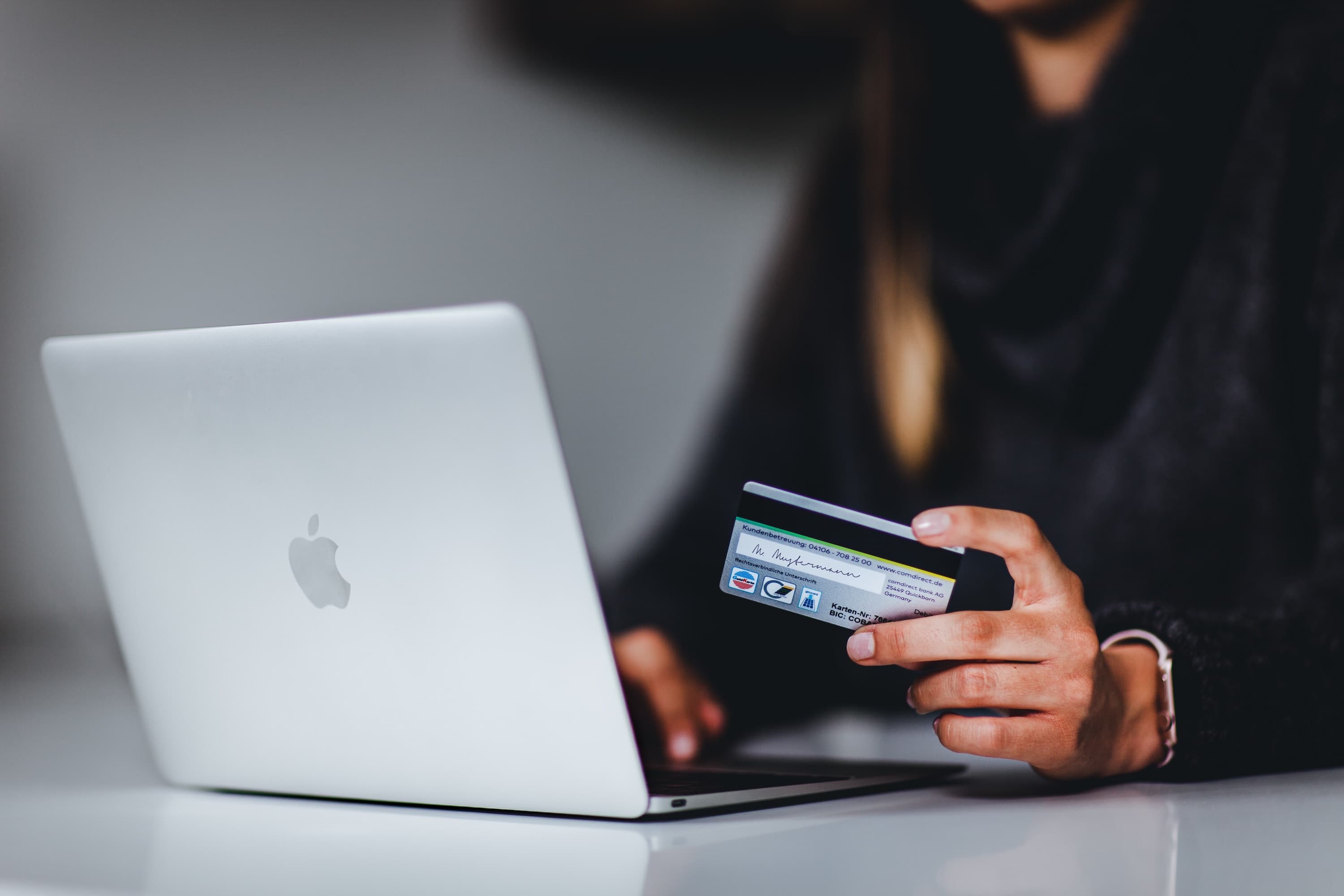 Mencicil dengan Bijak Gadget Impian di e-Commerce Mencicil dengan Bijak Gadget Impian di e-Commerce