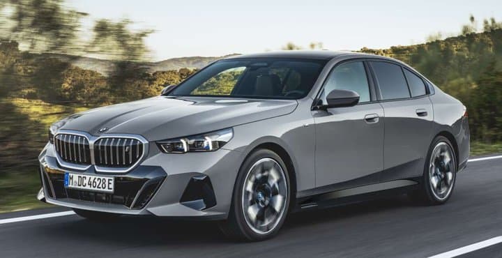 BMW Luncurkan Seri 5 Generasi Terbaru G60, Lebih Besar Lebih Canggih BMW Luncurkan Seri 5 Generasi Terbaru G60, Lebih Besar Lebih Canggih