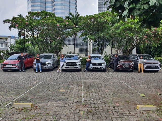Bremm Journey Nataru 2022: Mencoba 6 Mobil Keluarga Populer Sekaligus Bremm Journey Nataru 2022: Mencoba 6 Mobil Keluarga Populer Sekaligus