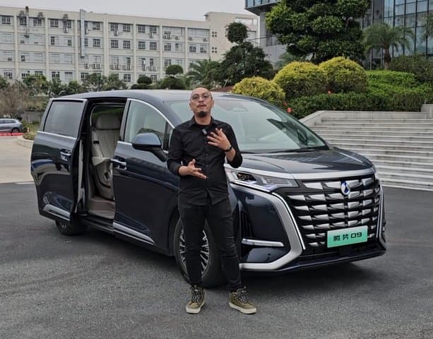 BYD Denza D9 Pesaing Alphard Sudah Bisa dipesan Rp50 Juta BYD Denza D9 Pesaing Alphard Sudah Bisa dipesan Rp50 Juta