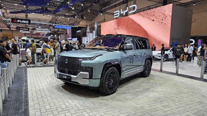 Bedah Spesifikasi BYD YangWang U8 di GIIAS 2024, Pesaing Tank 500 Bedah Spesifikasi BYD YangWang U8 di GIIAS 2024, Pesaing Tank 500