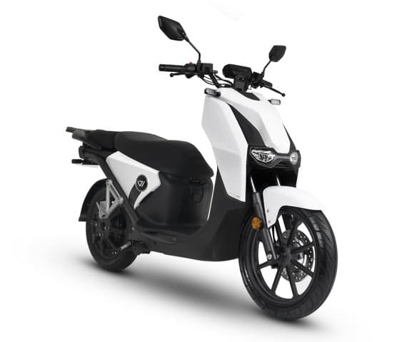 Motor Listrik Charged Rimau Penuhi TKDN, Harga jadi Rp19 Juta Motor Listrik Charged Rimau Penuhi TKDN, Harga jadi Rp19 Juta