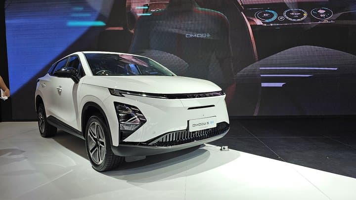 Pemesanan Chery Omoda 5 EV Tembus 100 Unit Selama GIIAS 2023 Pemesanan Chery Omoda 5 EV Tembus 100 Unit Selama GIIAS 2023