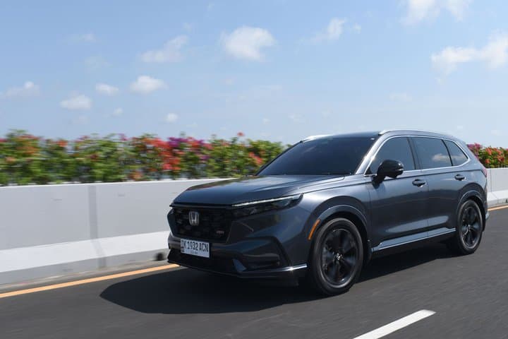 Honda CR-V RS e:HEV Dites di Jalanan Bali, Berapa Konsumsi BBM-nya? Honda CR-V RS e:HEV Dites di Jalanan Bali, Berapa Konsumsi BBM-nya?