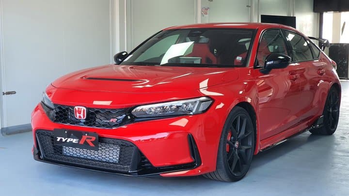 Honda Flexing Civic Type R buat Sindir Gempuran Mobil Listrik Honda Flexing Civic Type R buat Sindir Gempuran Mobil Listrik