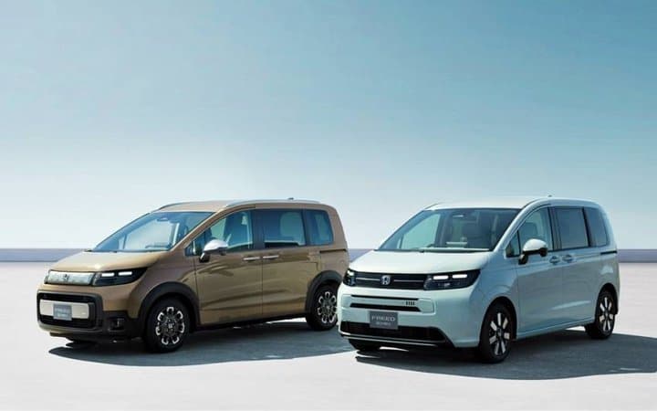 Honda Freed Terbaru Diluncurkan, Makin Ganteng dan Canggih Honda Freed Terbaru Diluncurkan, Makin Ganteng dan Canggih