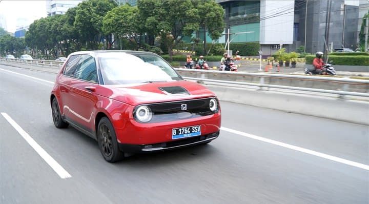 Gak Usah Berharap Honda e: Dijual di Indonesia Gak Usah Berharap Honda e: Dijual di Indonesia