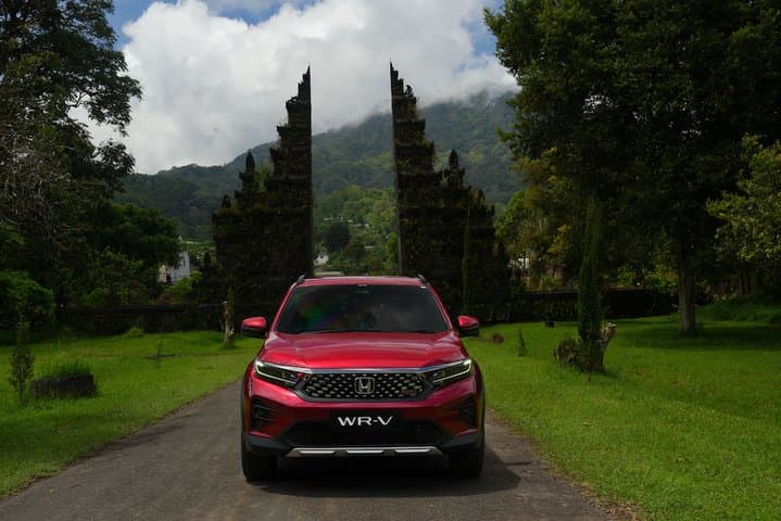 Ground Clearence Tinggi, Bikin Honda WR-V Bukan ‘Mobil Kota’ Biasa Ground Clearence Tinggi, Bikin Honda WR-V Bukan ‘Mobil Kota’ Biasa