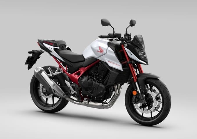 Honda Luncurkan CB750 Hornet, Torsi Meningkat Drastis Honda Luncurkan CB750 Hornet, Torsi Meningkat Drastis
