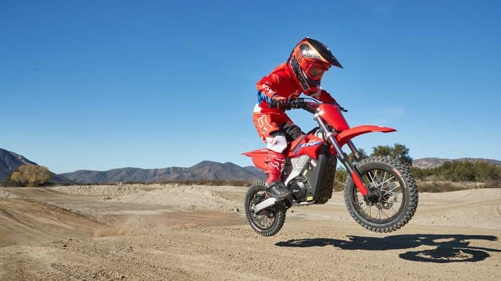 Motocross Listrik Honda CRF-E2 Asyik Diajak Main Lumpur Motocross Listrik Honda CRF-E2 Asyik Diajak Main Lumpur
