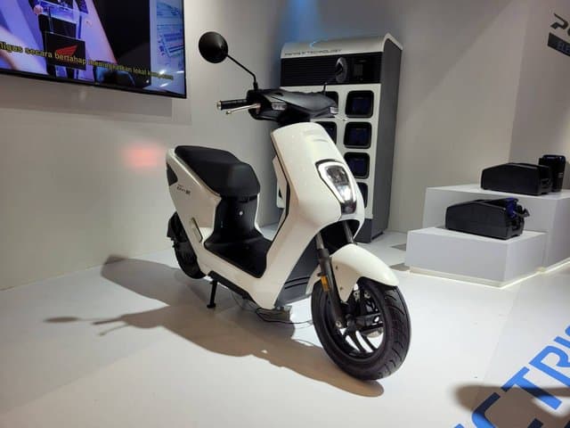 Harga Bersaing dengan Motor Listrik Honda, Ini Kata Alva Harga Bersaing dengan Motor Listrik Honda, Ini Kata Alva