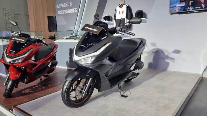 Harga Sentuh Rp40 Juta, New Honda PCX 160 Kini Jadi Skutik Premium? Harga Sentuh Rp40 Juta, New Honda PCX 160 Kini Jadi Skutik Premium?
