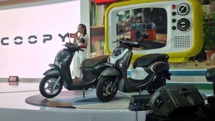 New Honda Scoopy Resmi Diluncurkan, Harga Mulai Rp22 Jutaan New Honda Scoopy Resmi Diluncurkan, Harga Mulai Rp22 Jutaan
