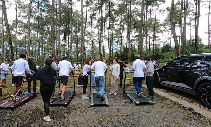 Fitur V2L Hyundai Ioniq 5 Sanggup Operasikan 4 Treadmill Fitur V2L Hyundai Ioniq 5 Sanggup Operasikan 4 Treadmill