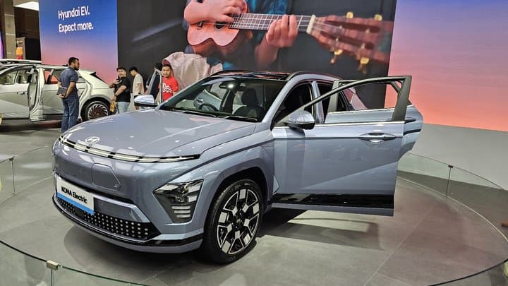 IIMS 2024: Kona Electric Bakal Jadi Mobil Listrik Termurah Hyundai IIMS 2024: Kona Electric Bakal Jadi Mobil Listrik Termurah Hyundai